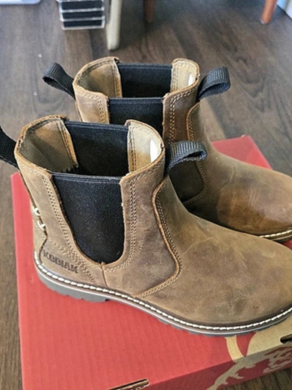 Kodiak Bradorne Chelsea Ankle Boots Brown US 6 New In Box